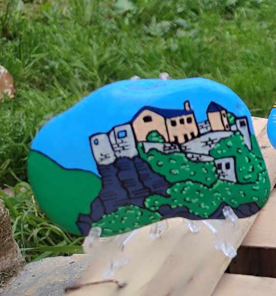 PEINTURE SUR GALET "CORTE"