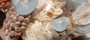 MERINGUES